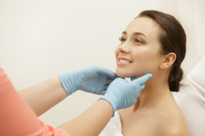 Chin lipo: the lowdown on this popular procedure