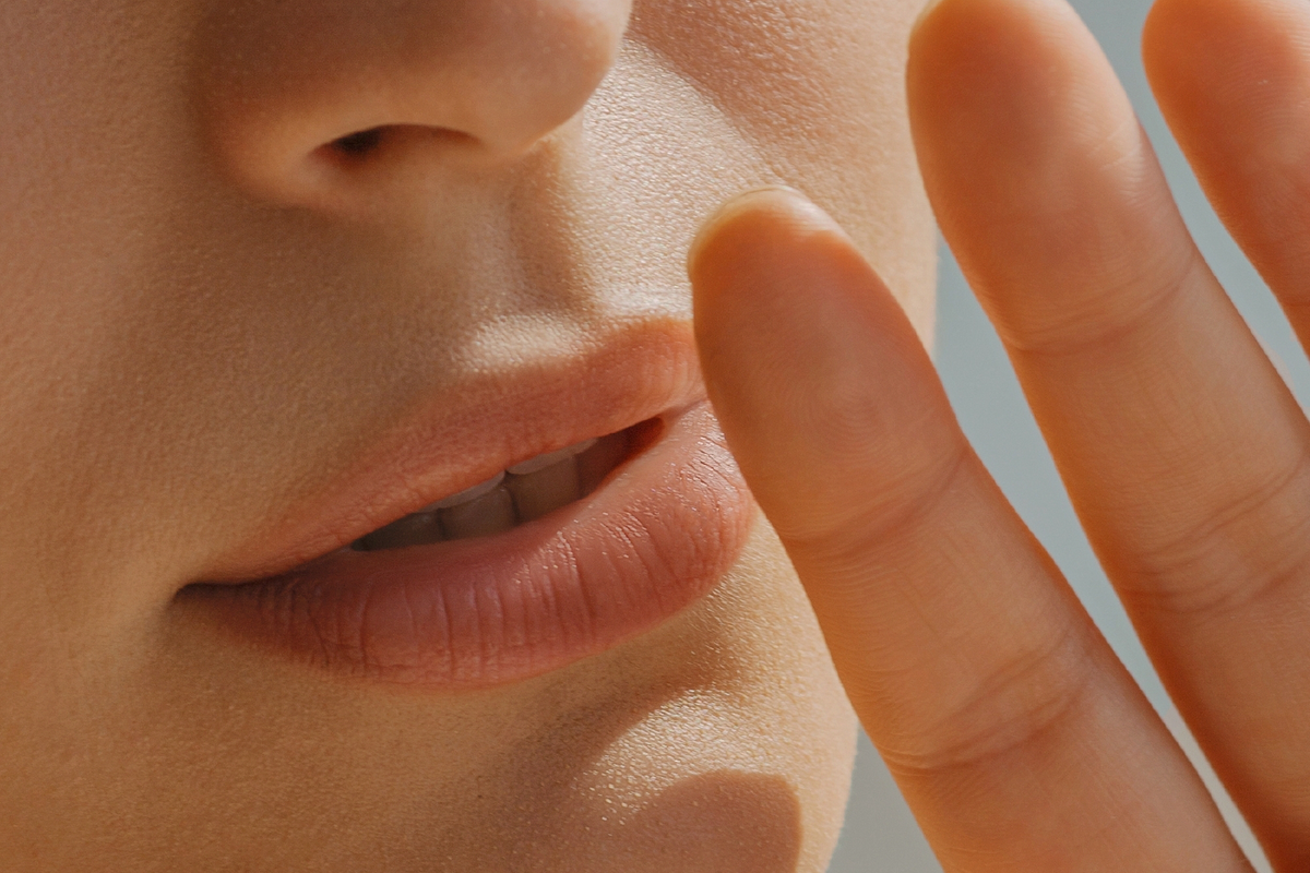 Let's talk about mouth lines and the 'Stanley Cup sag'